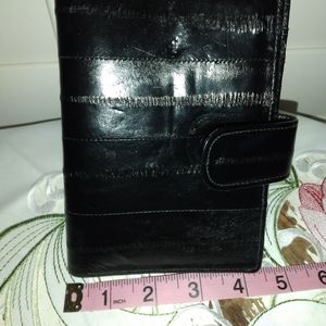 EEL skin planner wallet